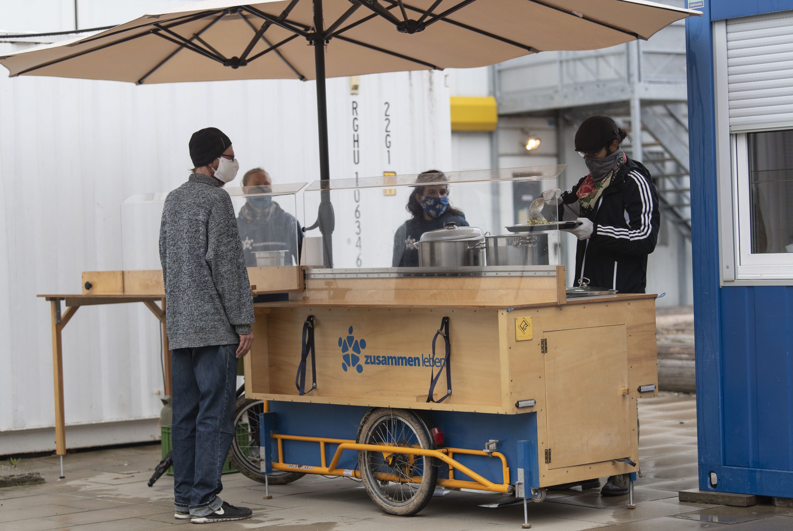 Hilfe für Obdachlose: Die mobile Küche des Vereins Zusammen leben e.V.