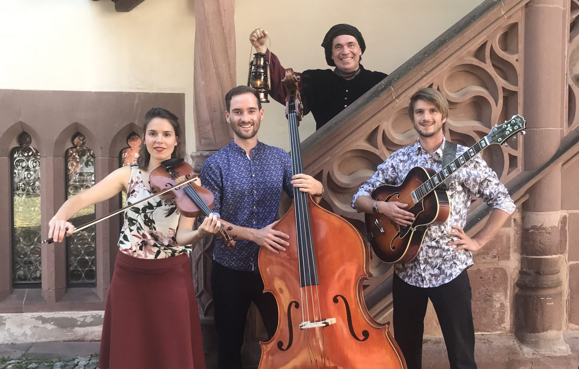 Musikalische Tour: Barden, Spuk und Gassenhauer