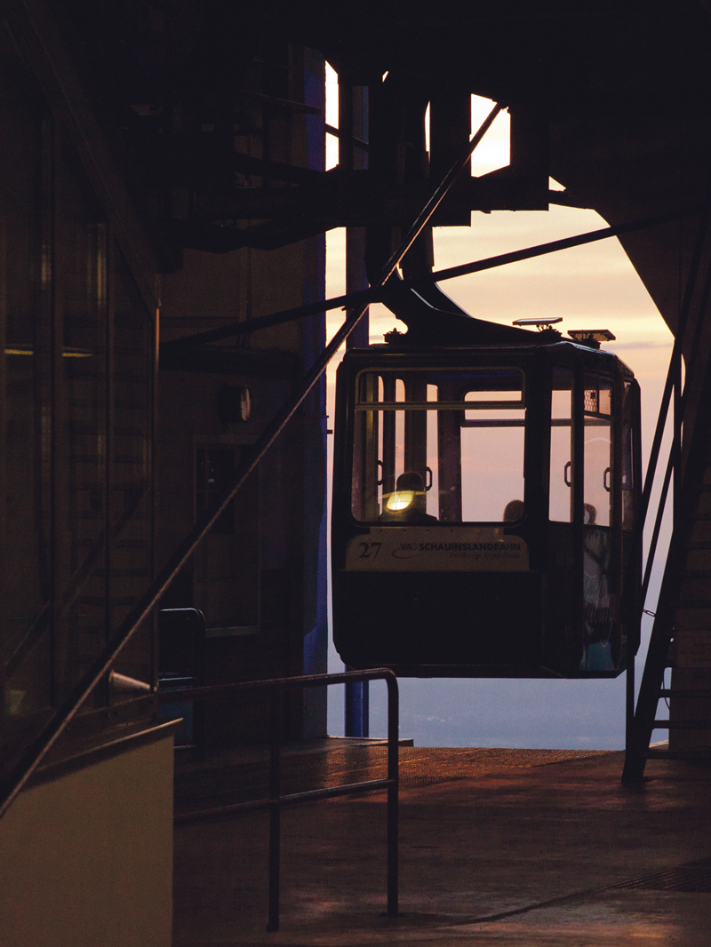 Mit der Seilbahn durch die Nacht: Schauinslandbahn-Afterwork-Nachtfahrt am 19. Juli