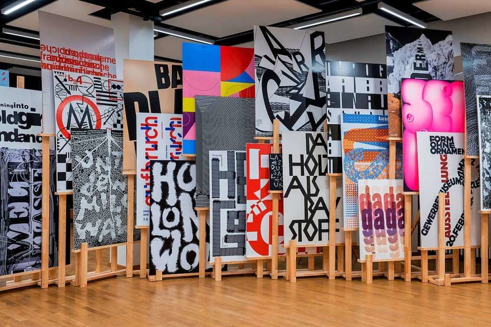 Pop-up-Ausstellung zu Schweizer Plakatkunst im Literaturhaus