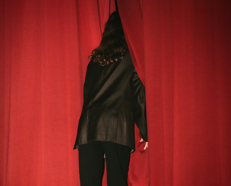 Wir brauchen Utopien: Freiburgs freie Tanz-, Theater-, Performance- und Zirkusszene schlägt bei einem politischen Empfang im E-Werk Alarm